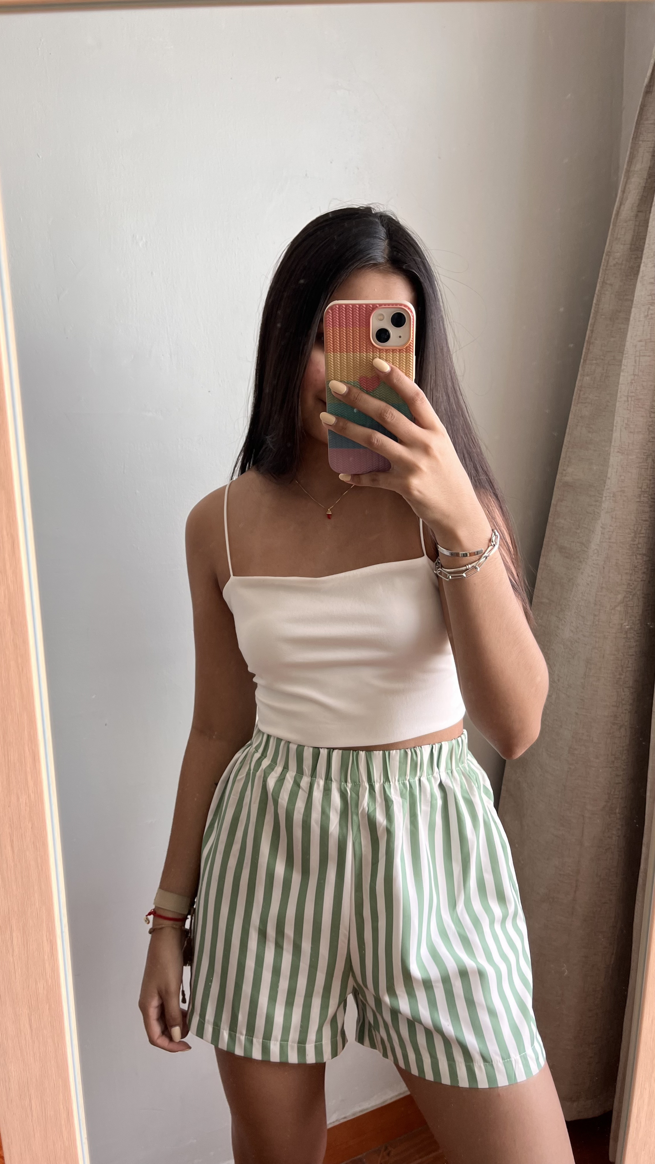 Short de tela de rayas