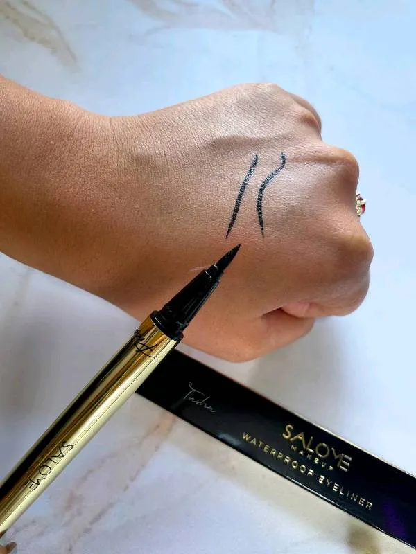 Delineador plumón Salomé premium 