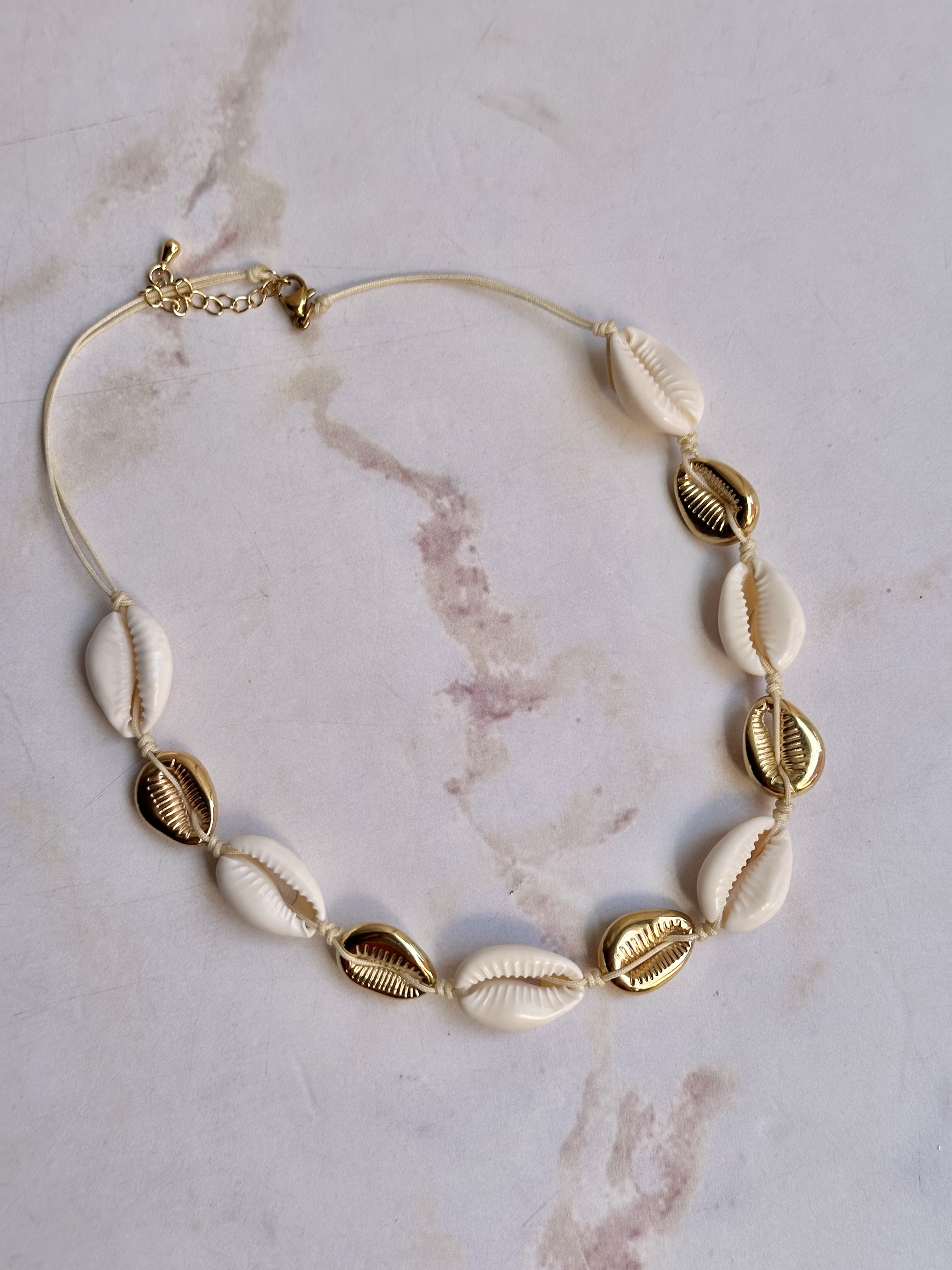 Collar conchitas marinas