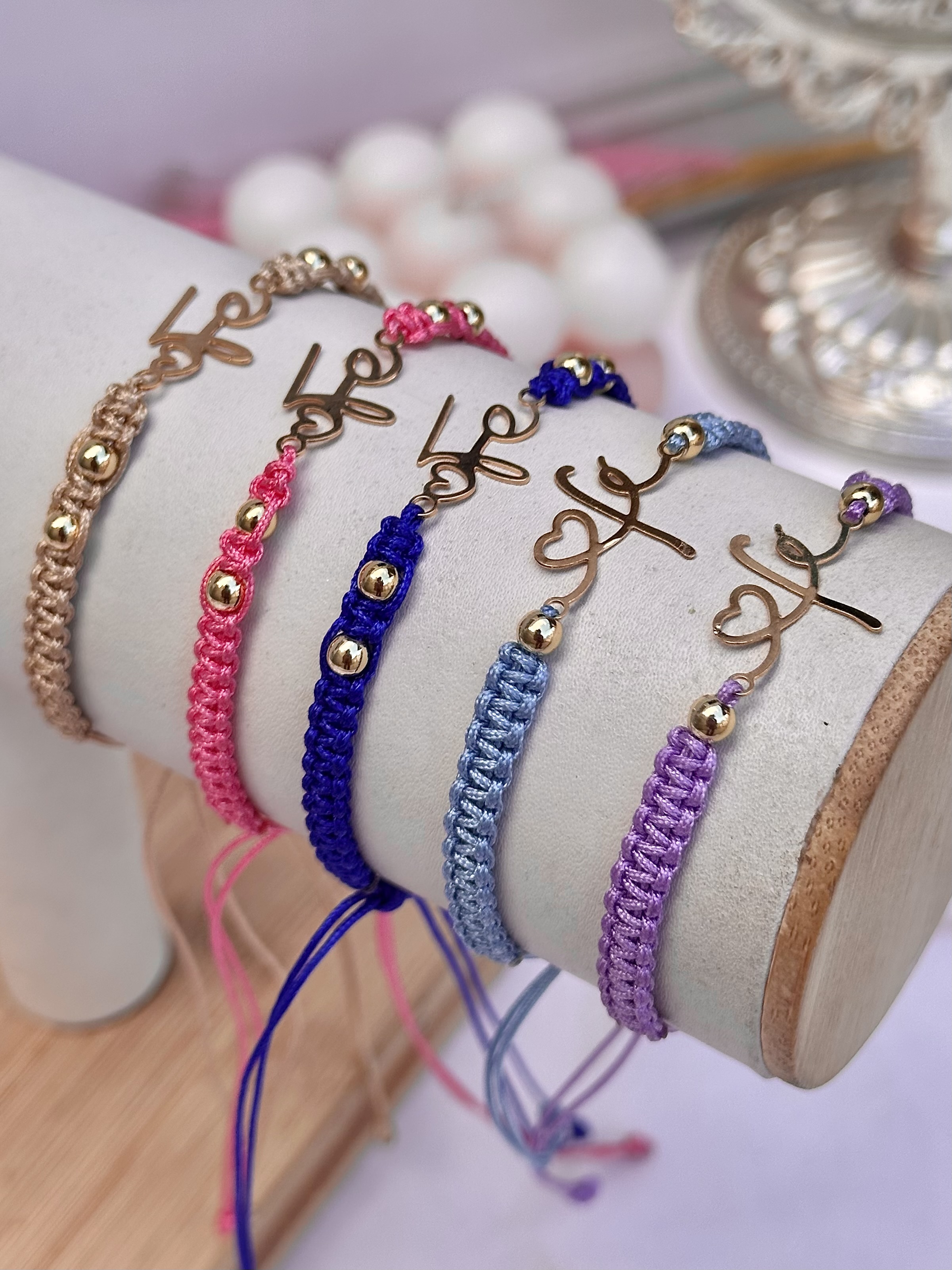 Pulsera tejida Fe  2