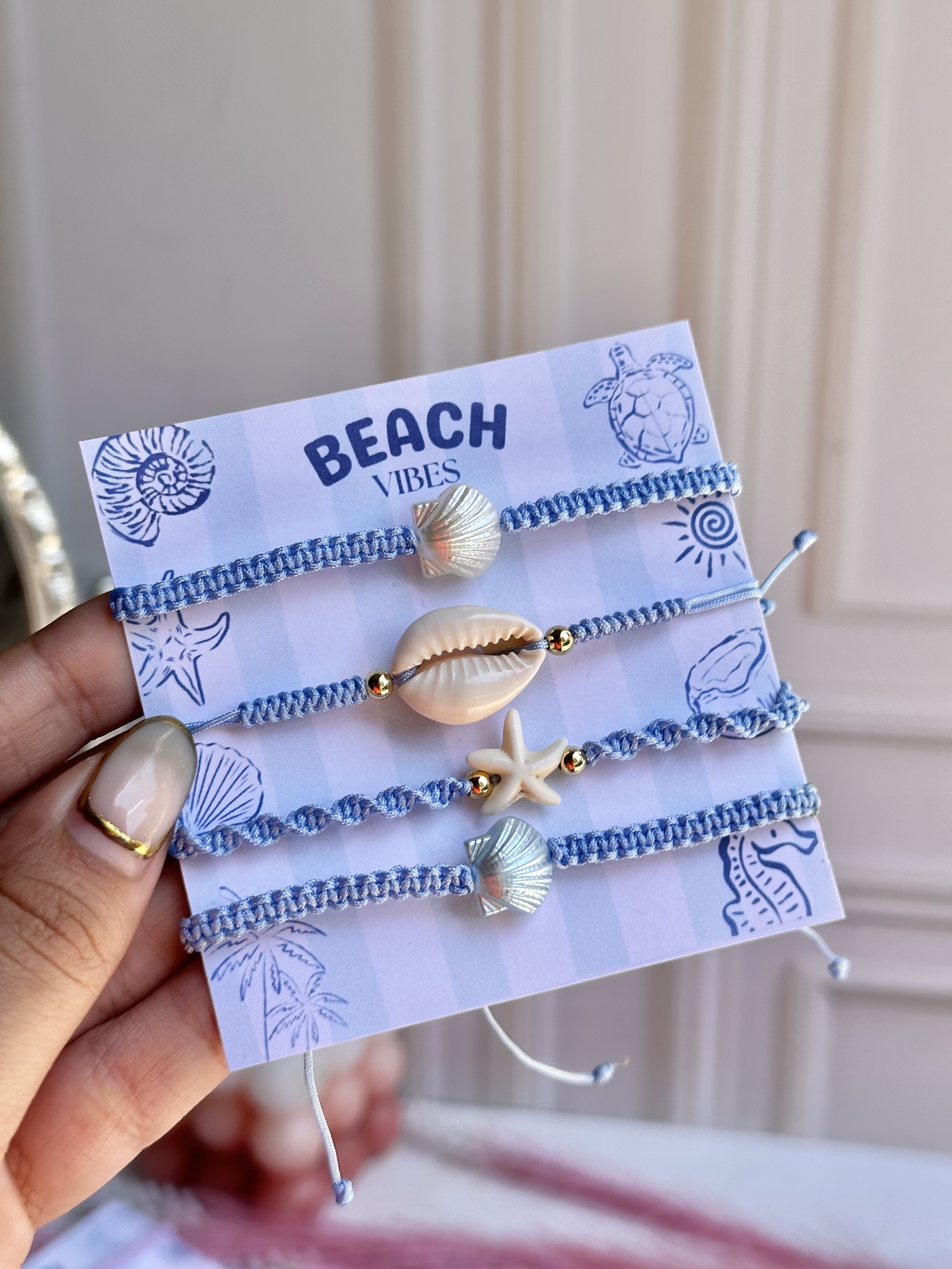 Pulseras playeras tejidas 