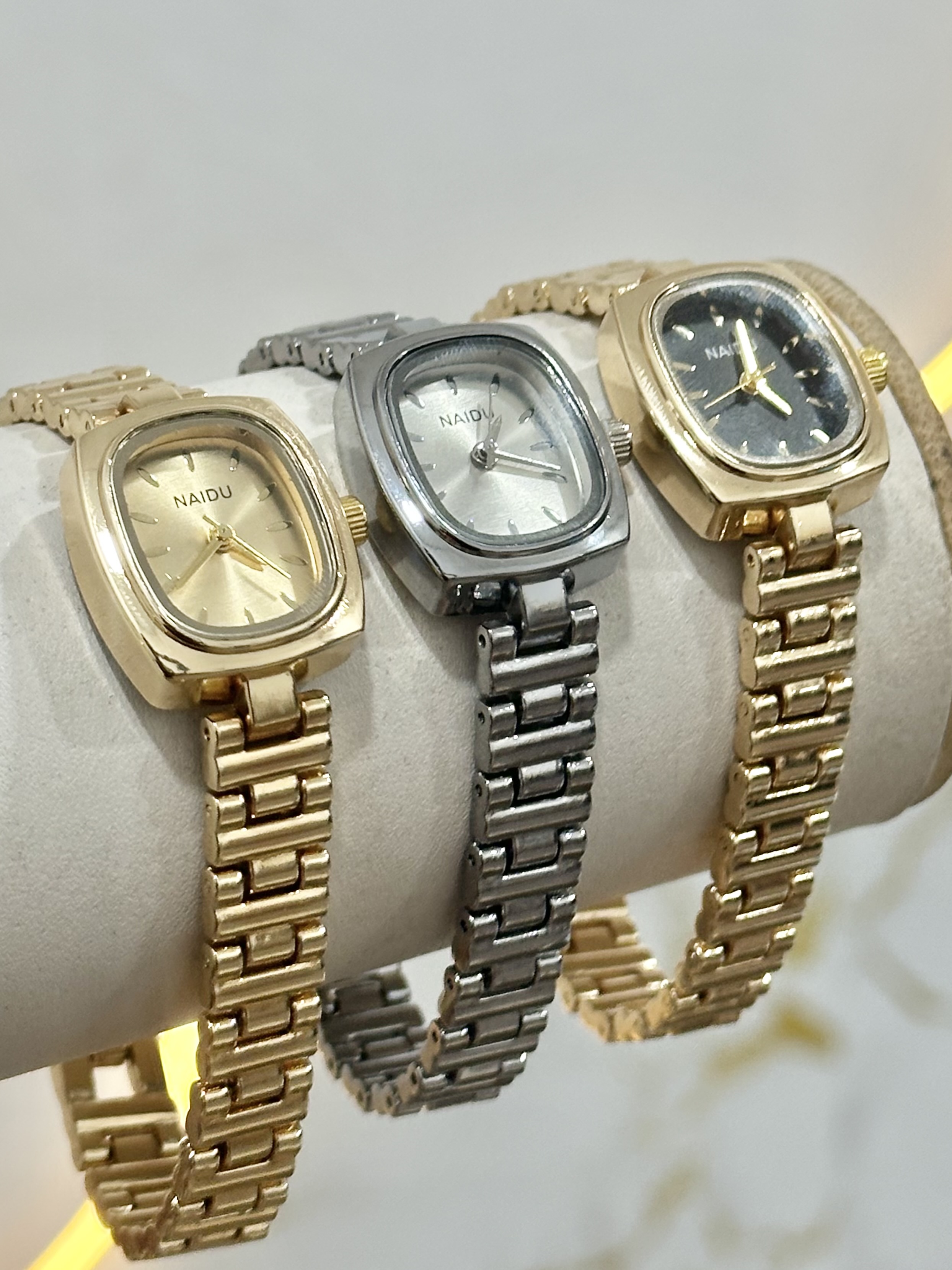 Relojes vintage de dama (naidu)