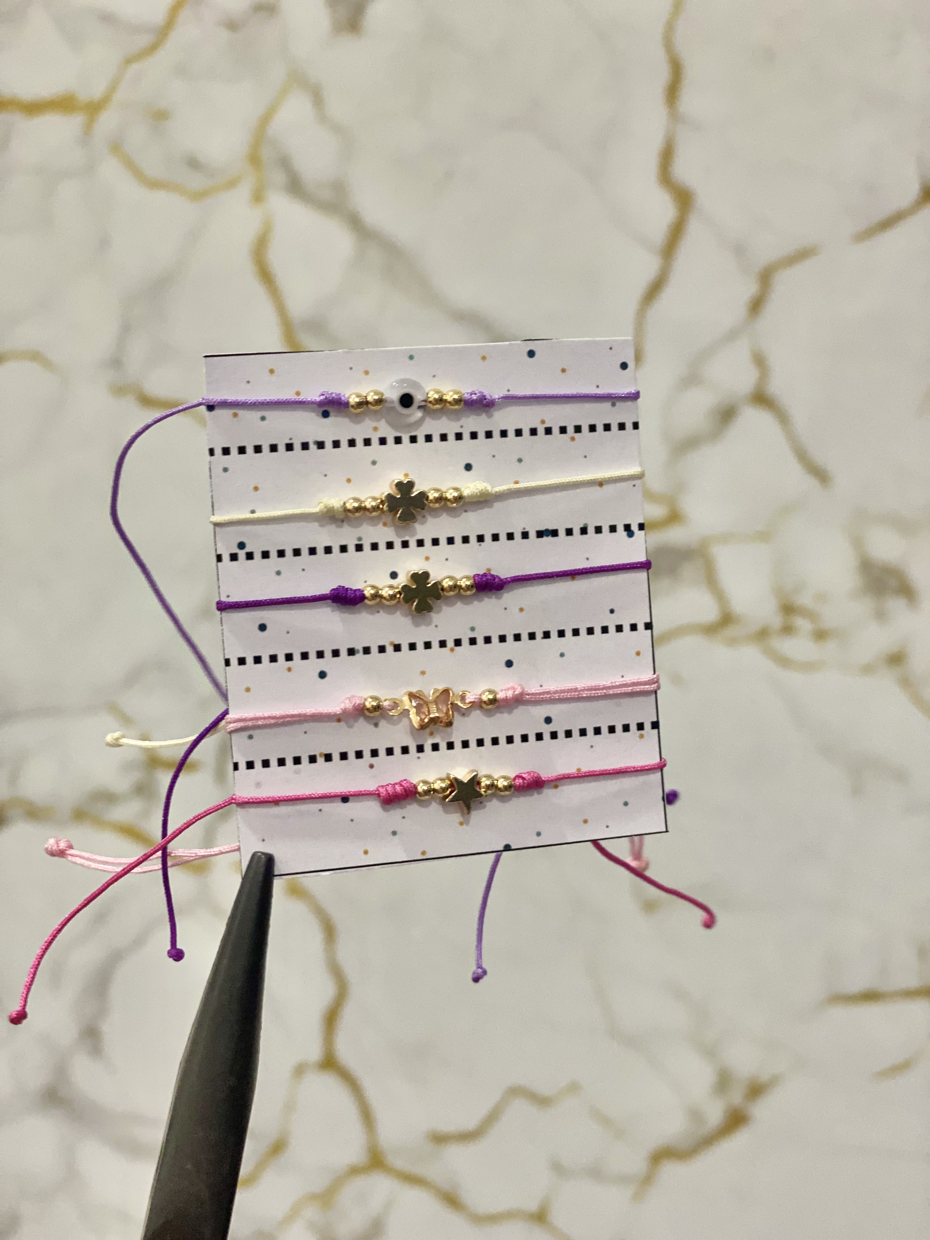 Pulseras de hilitos 5