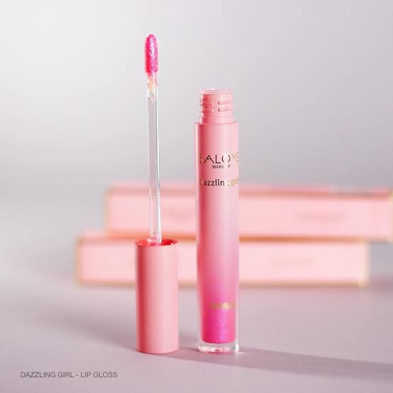 Dazzling girl lip gloss salome