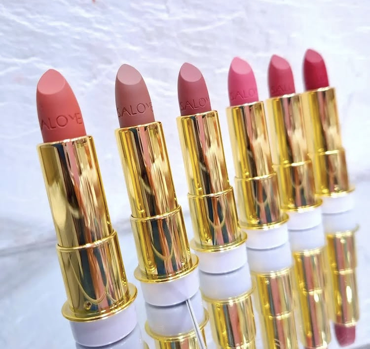 Labial en barra cáscara de naranja Salomé 